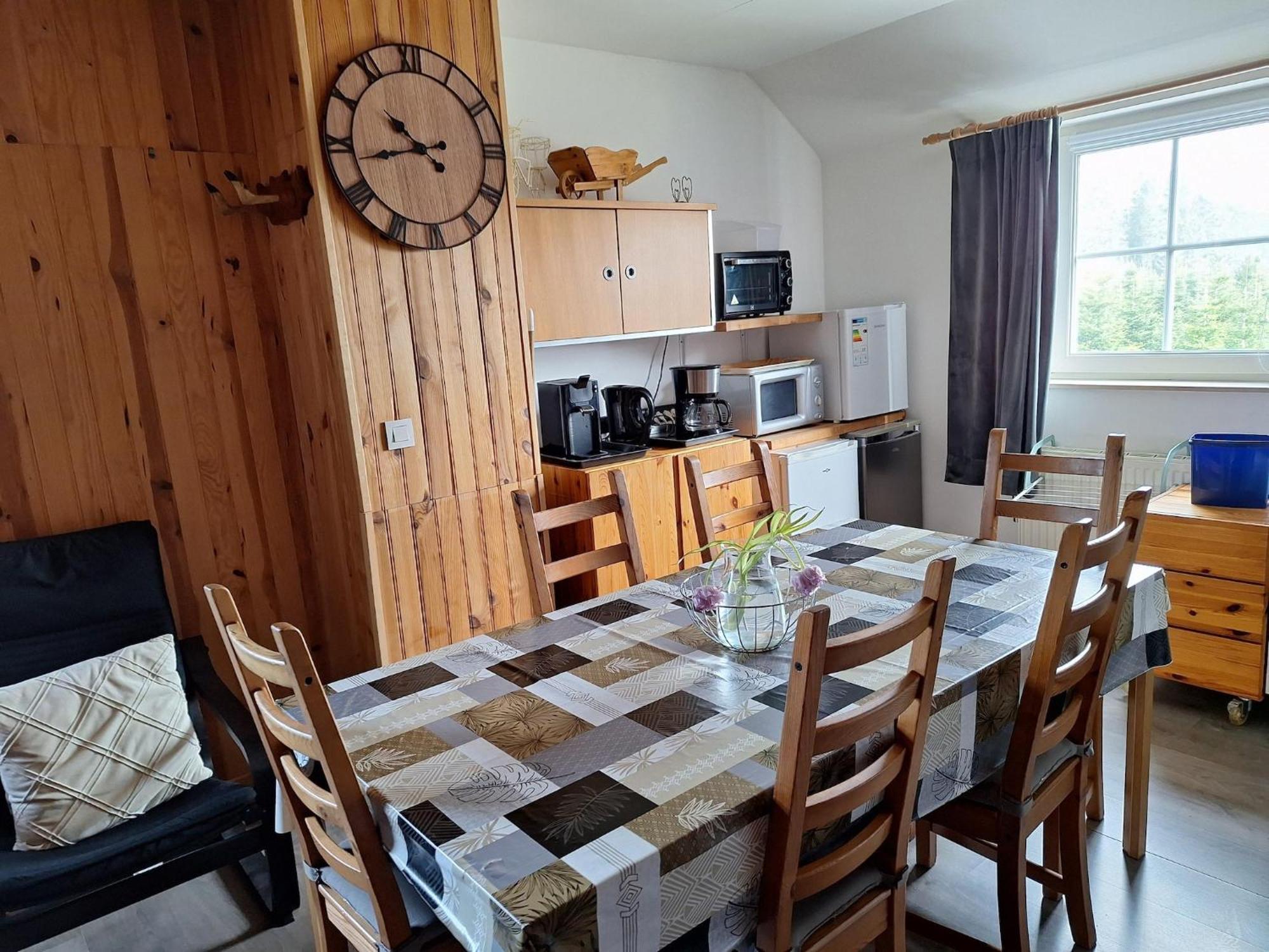 Cozy Apartment In Paliseul With Garden Carlsbourg Eksteriør bilde