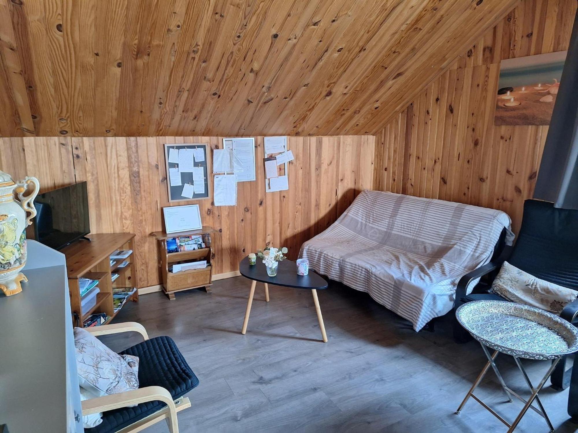Cozy Apartment In Paliseul With Garden Carlsbourg Eksteriør bilde