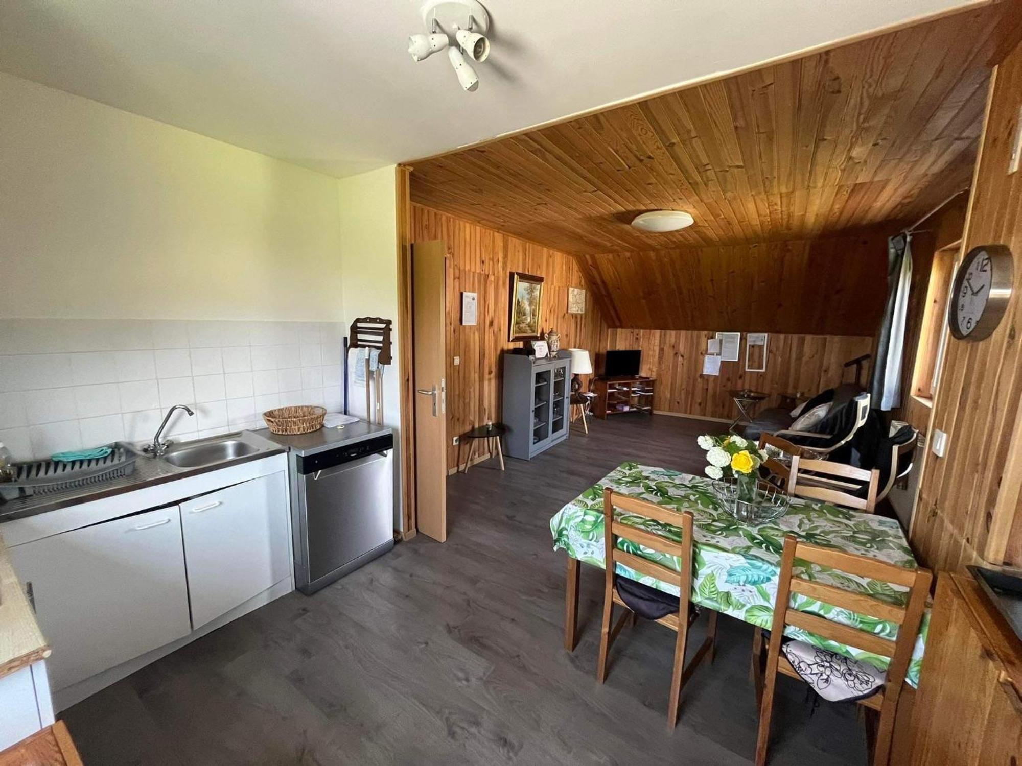 Cozy Apartment In Paliseul With Garden Carlsbourg Eksteriør bilde