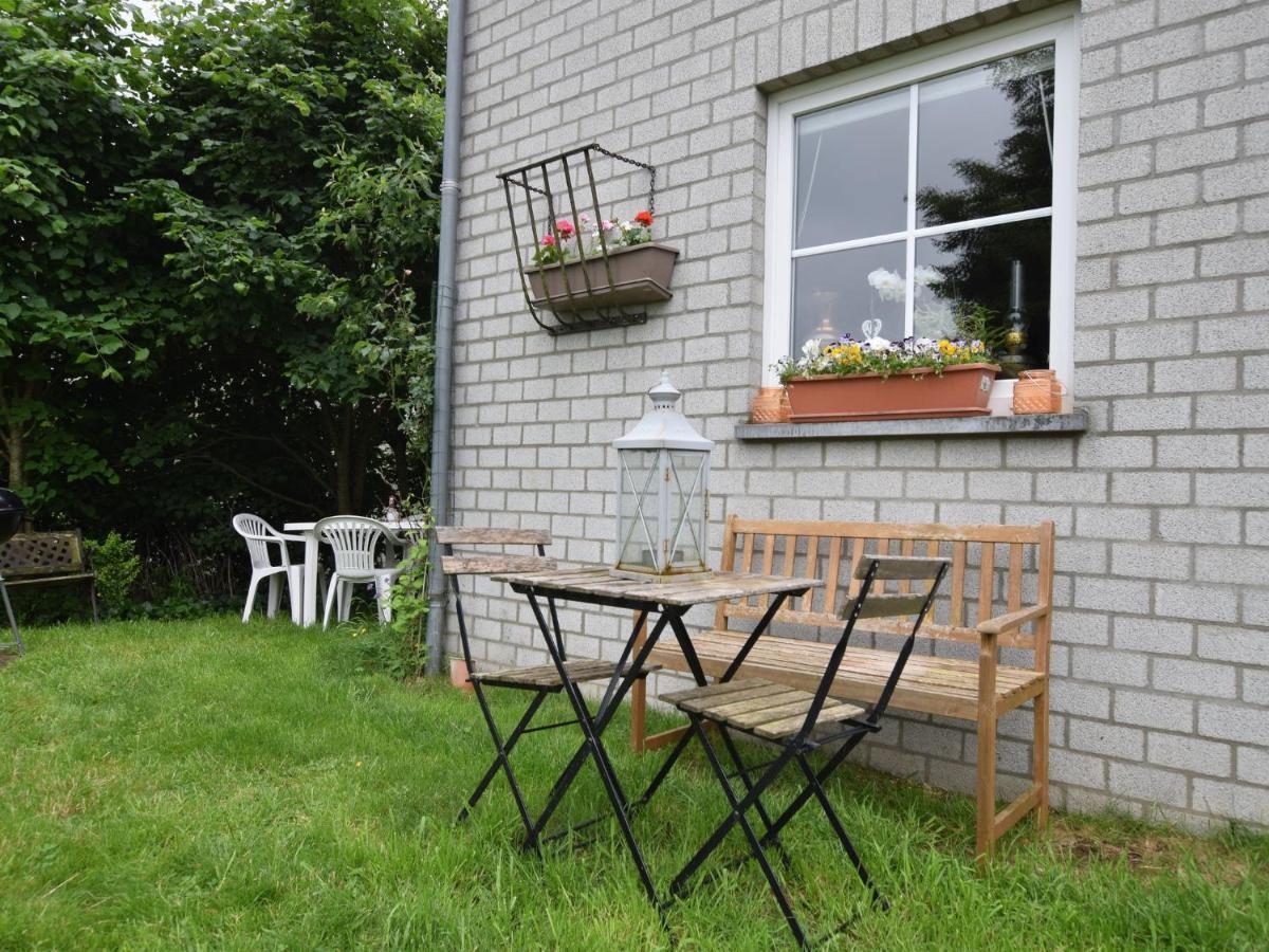 Cozy Apartment In Paliseul With Garden Carlsbourg Eksteriør bilde