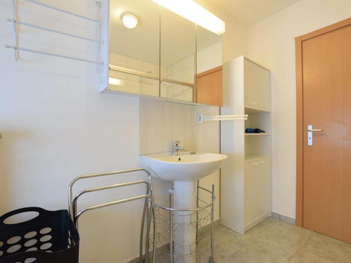 Cozy Apartment In Paliseul With Garden Carlsbourg Eksteriør bilde
