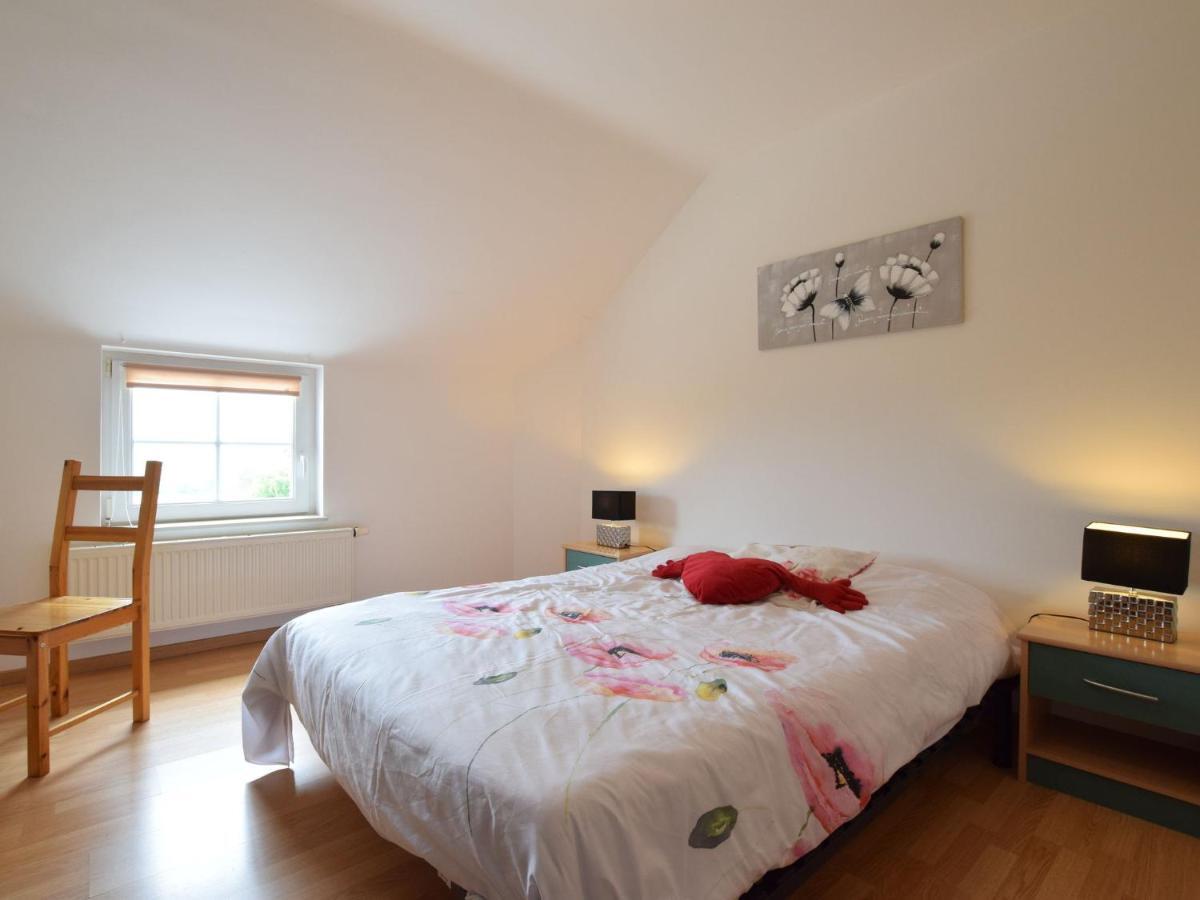 Cozy Apartment In Paliseul With Garden Carlsbourg Eksteriør bilde
